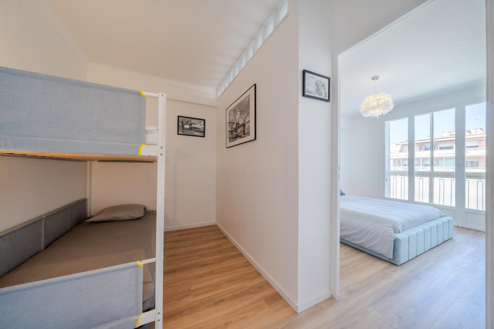 A 100m De La Plage, Climatise Apartment *